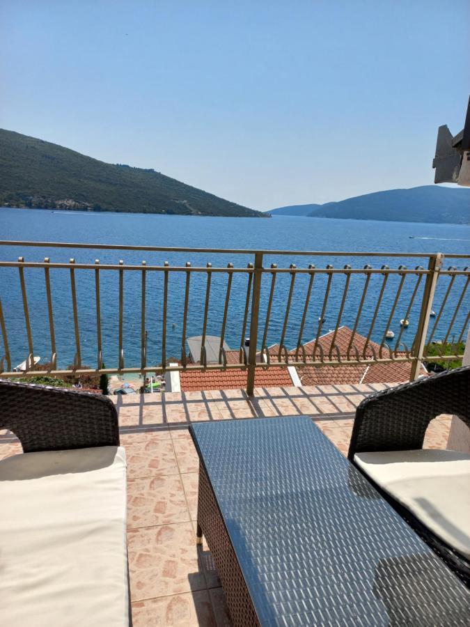 Villa Angelina Kumbor Eksteriør bilde