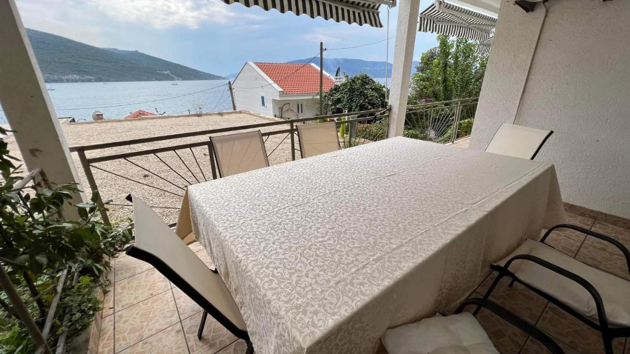 Villa Angelina Kumbor Eksteriør bilde