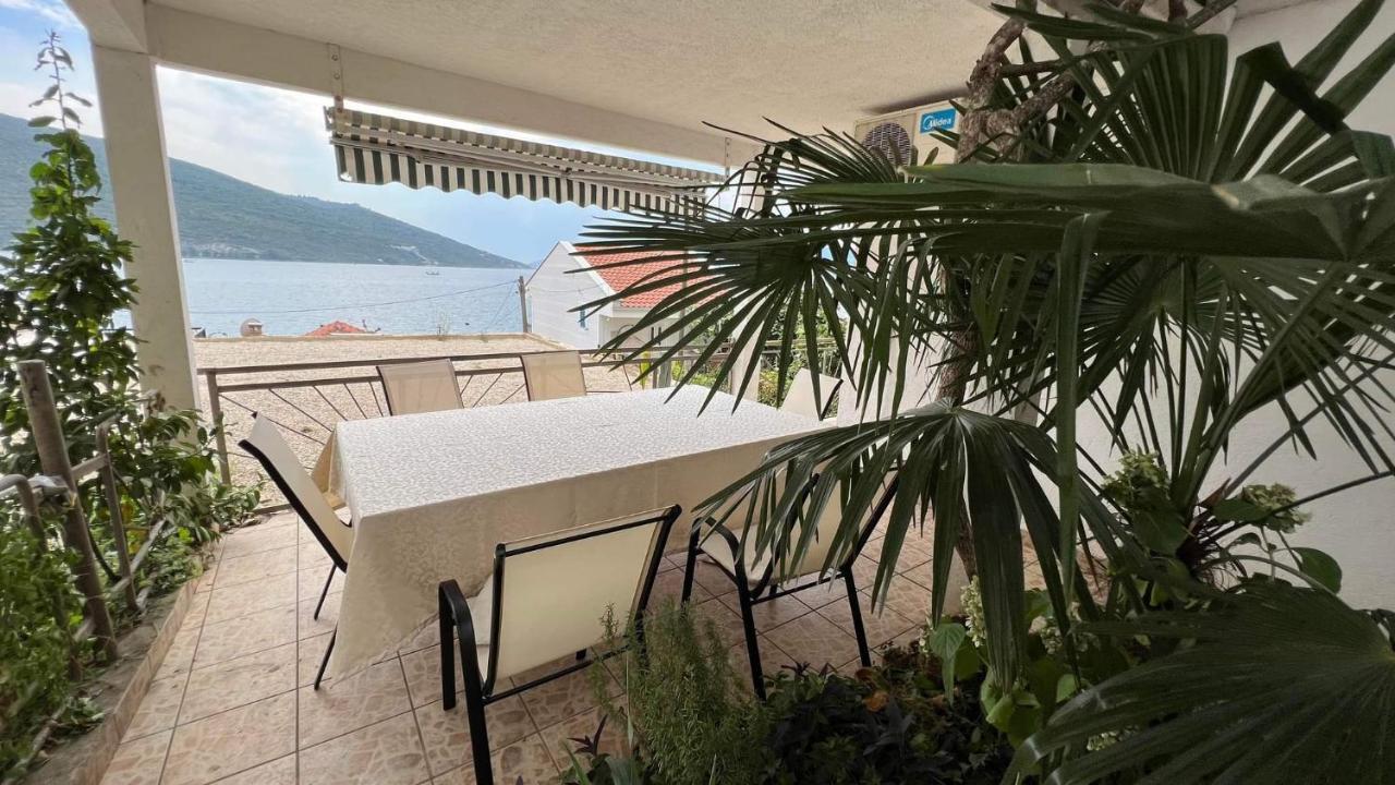 Villa Angelina Kumbor Eksteriør bilde